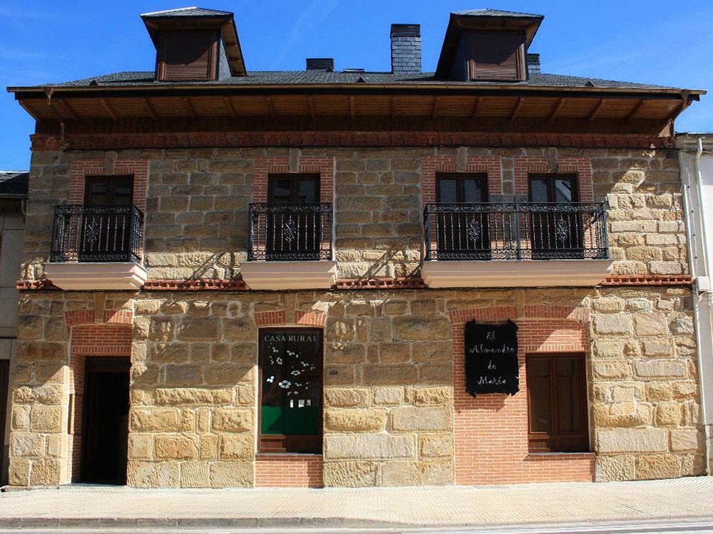 Casa Rural El Almendro De Maria Ponferrada Exteriér fotografie